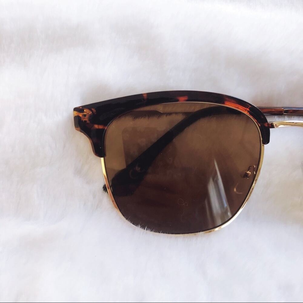 Madox Tortoise Brown Retro Sunglasses - Picture 3 of 7